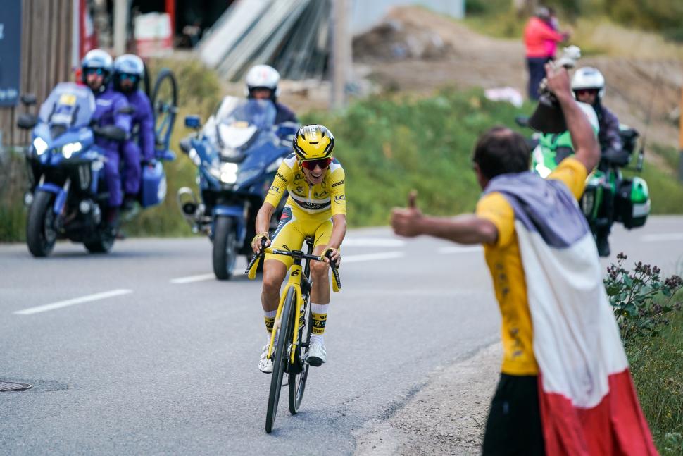 Pauline Ferrand-Prévot wins stage nine of the 2025 Tour de France Femmes