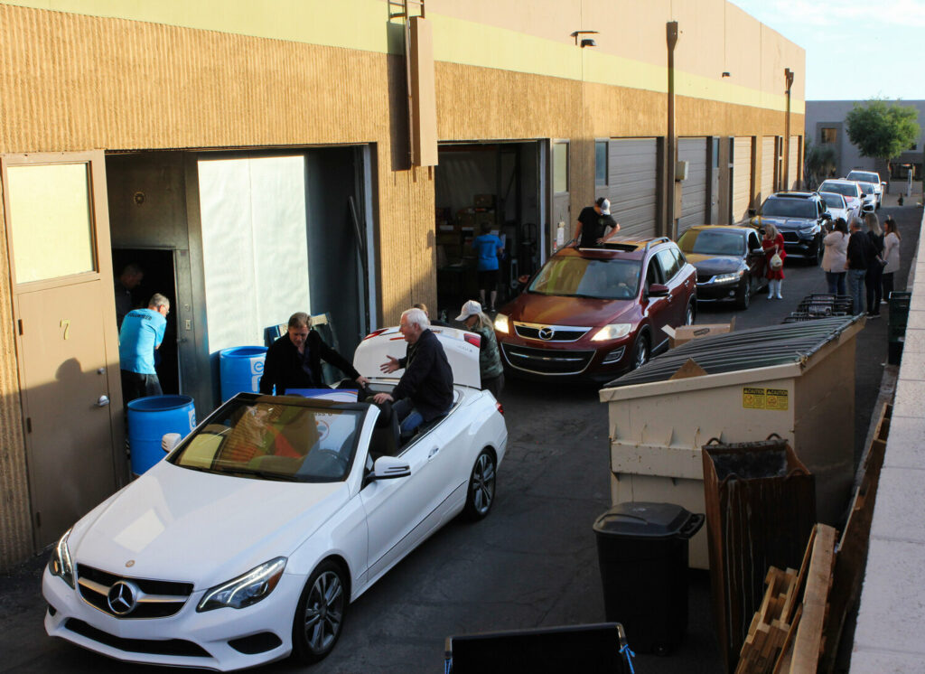 The Fountain Hills Chamber will host the Parade of Thanksgiving Turkey Drive, which is taking place at 4:30 p.m., Tuesday, Nov. 4, at Extended Hands Food Bank.