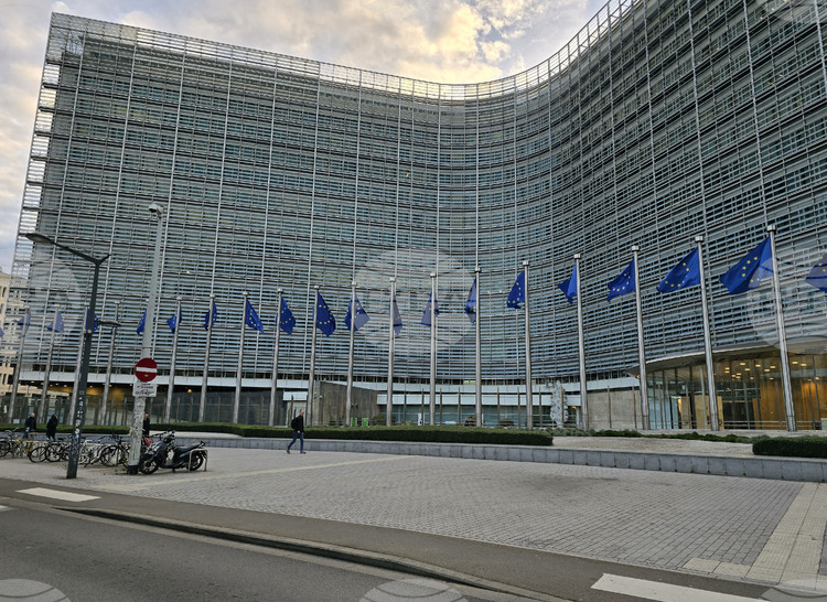Brussels Notes Bulgaria's Steps in Rule of Law Field but Expects More Convictions in High-Level Corruption Cases