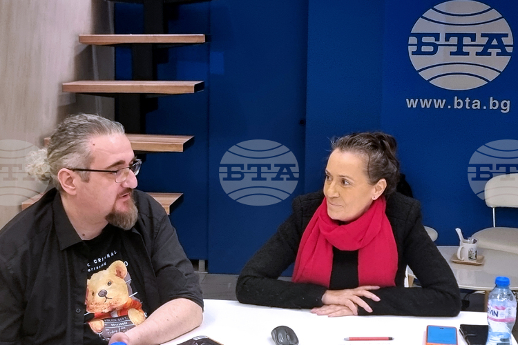 Readers in North Macedonia Prefer Contemporary Bulgarian Authors, Literary Critic Krstevski Says