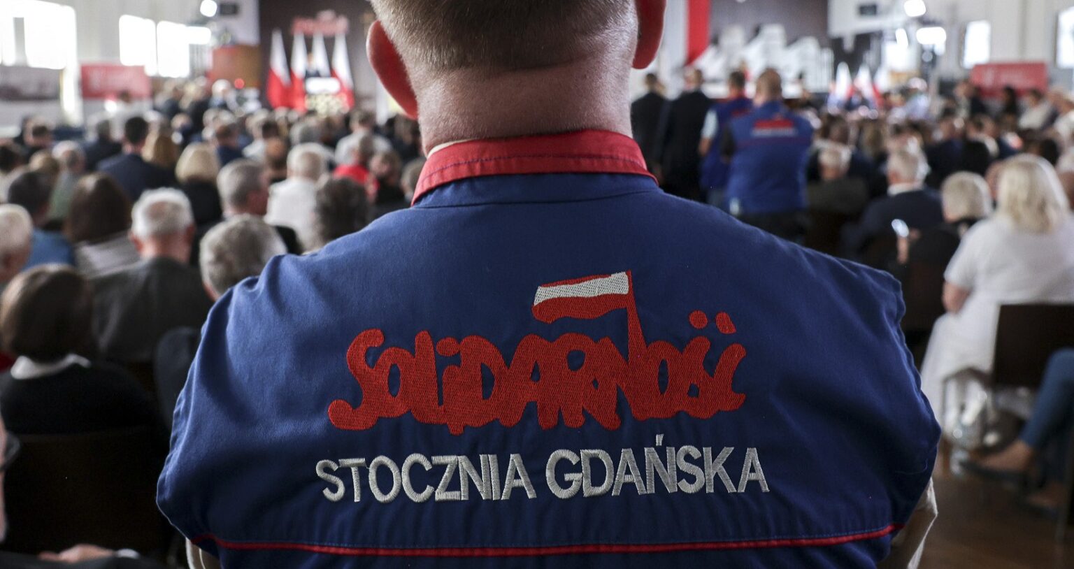 Poland’s Solidarity trade union wins legal battle for control of iconic logo Poland’s Solidarity trade union wins legal battle for control of iconic logo