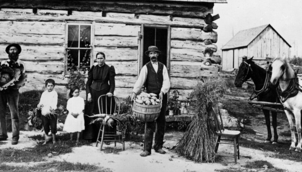 How Norwegian immigrants dressed when they came to the USA in the 1800s