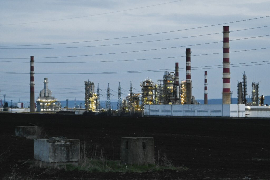 Bulgaria Reportedly Explores Possibility of Seizing Oil Refinery From Russian Gas Giant