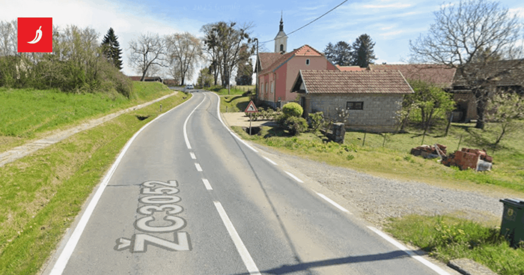 A young policeman on a tractor hid the collision