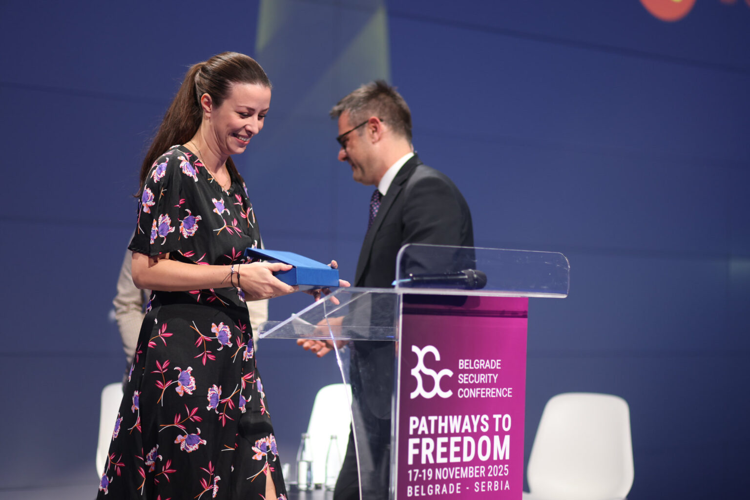Irena Joveva receives the Lighthouse Award