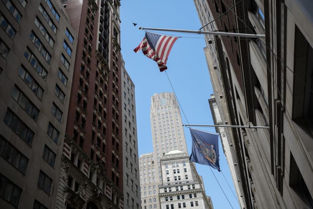 Wall Street CEOs Flag High Market Valuations, Pullback Risk