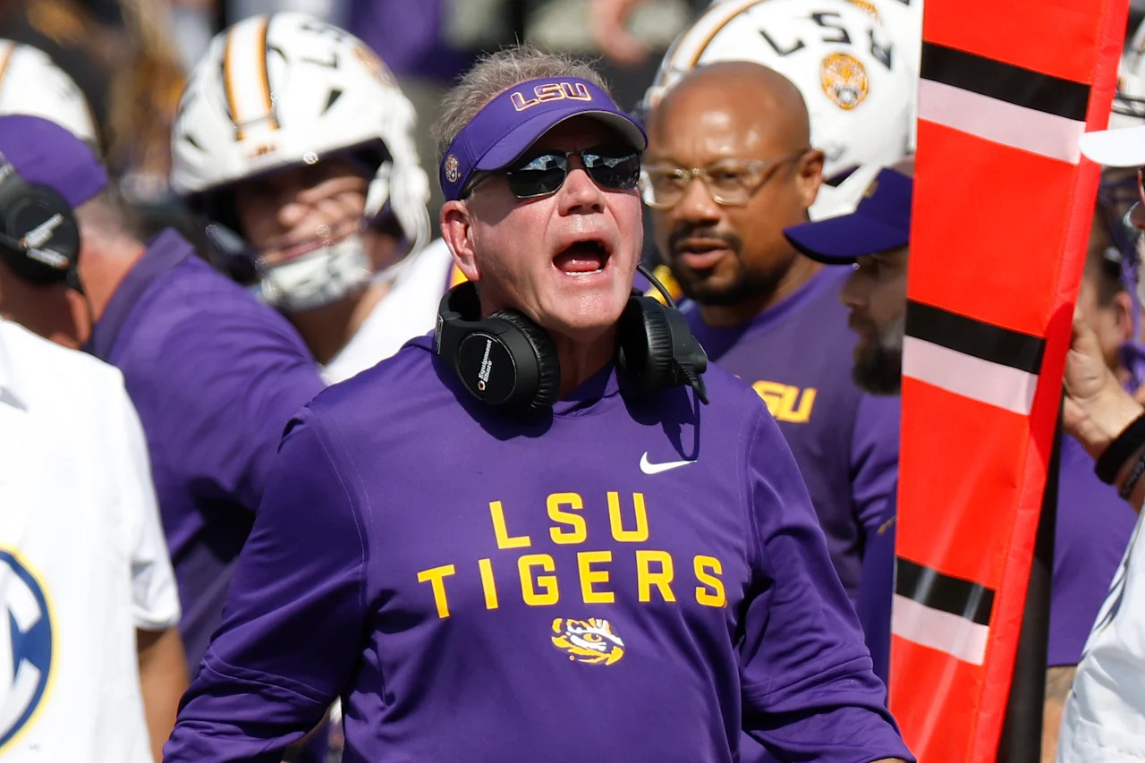 NASHVILLE, TN - OCTOBER 18: Louisiana State Tigers head coach Brian Kelly during a game between the Vanderbilt Commodores and Louisiana State Tigers, October 18, 2025, at FirstBank Stadium in Nashville, Tennessee. (Photo by Matthew Maxey/Icon Sportswire via Getty Images)