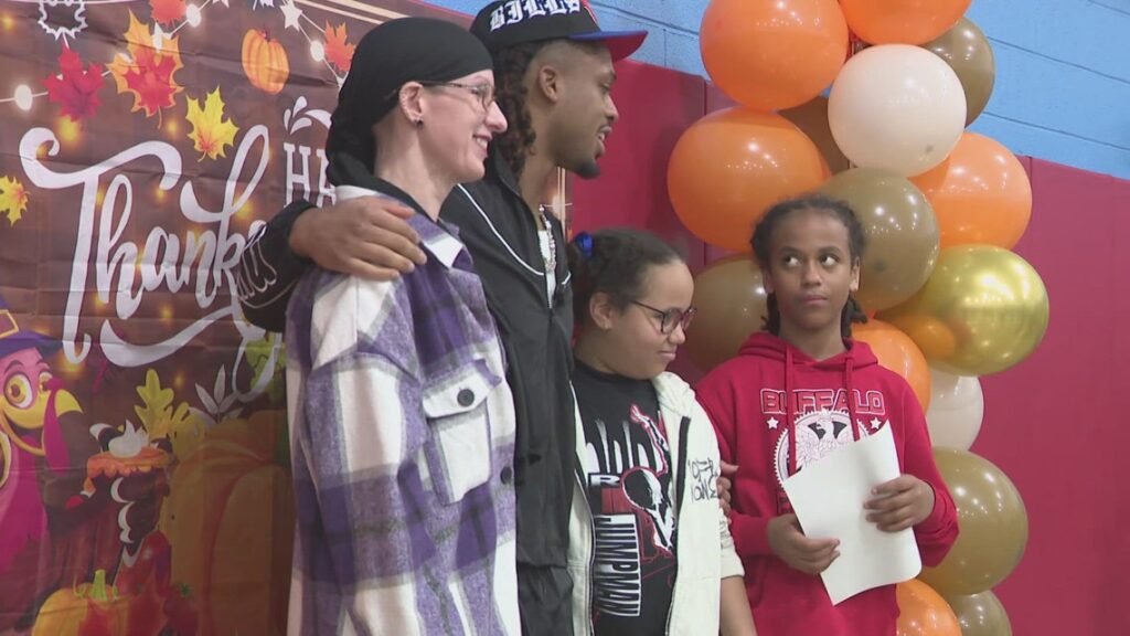 Damar Hamlin, Chasing M's Foundation hosts annual turkey drive