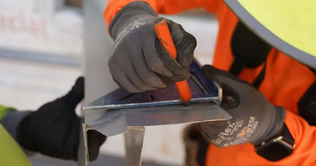 The US economy added 119,000 jobs in September, but unemployment rose to a nearly four-year high | News