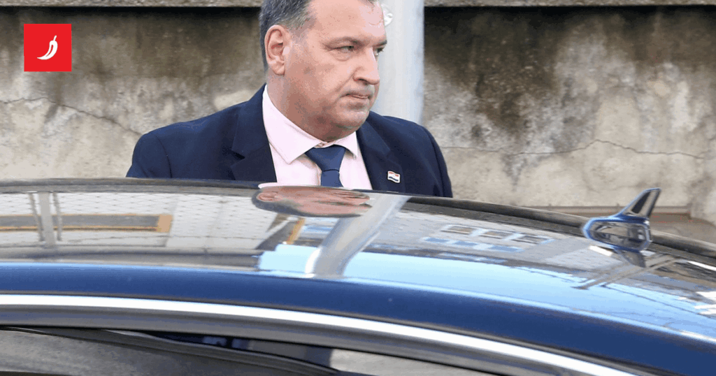 Beroš claims that cell phone messages are illegal evidence