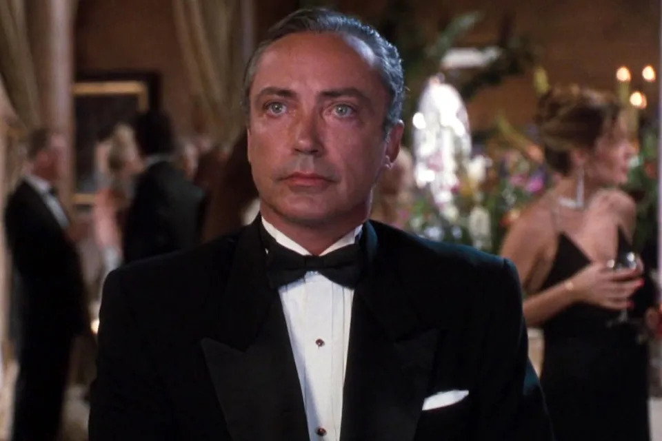 Warner Brothers Udo Kier in 'Ace Ventura: Pet Detective' (1994)