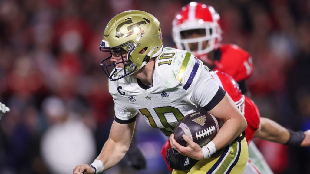 Georgia football vs Georgia Tech picks, predictions, odds for Friday