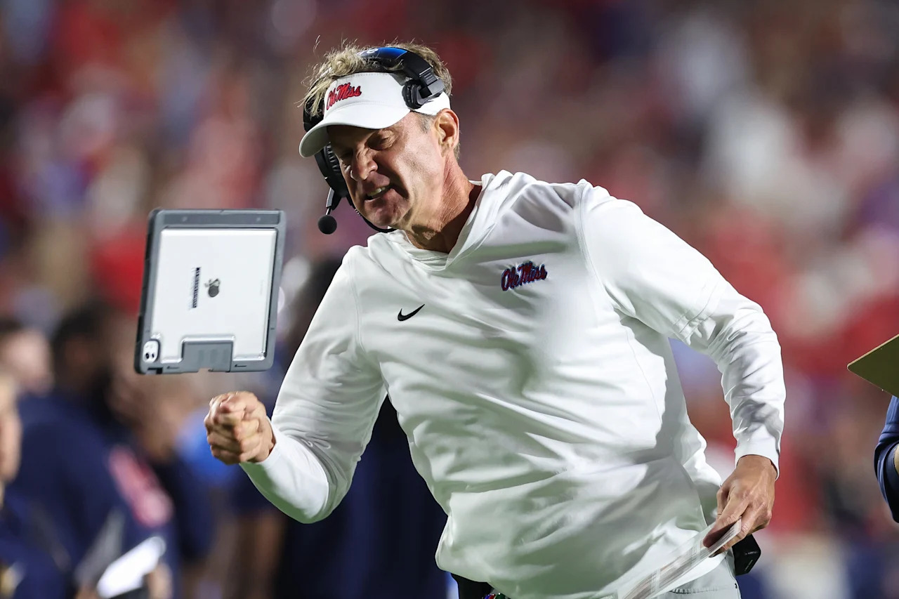 OXFORD, MISSISSIPPI - NOVEMBER 15: Lane Kiffin of the Mississippi Rebels reacts after a penalty against the Florida Gators at Vaught-Hemingway Stadium on November 15, 2025 in Oxford, Mississippi. (Photo by Randy J. Williams/Getty Images)