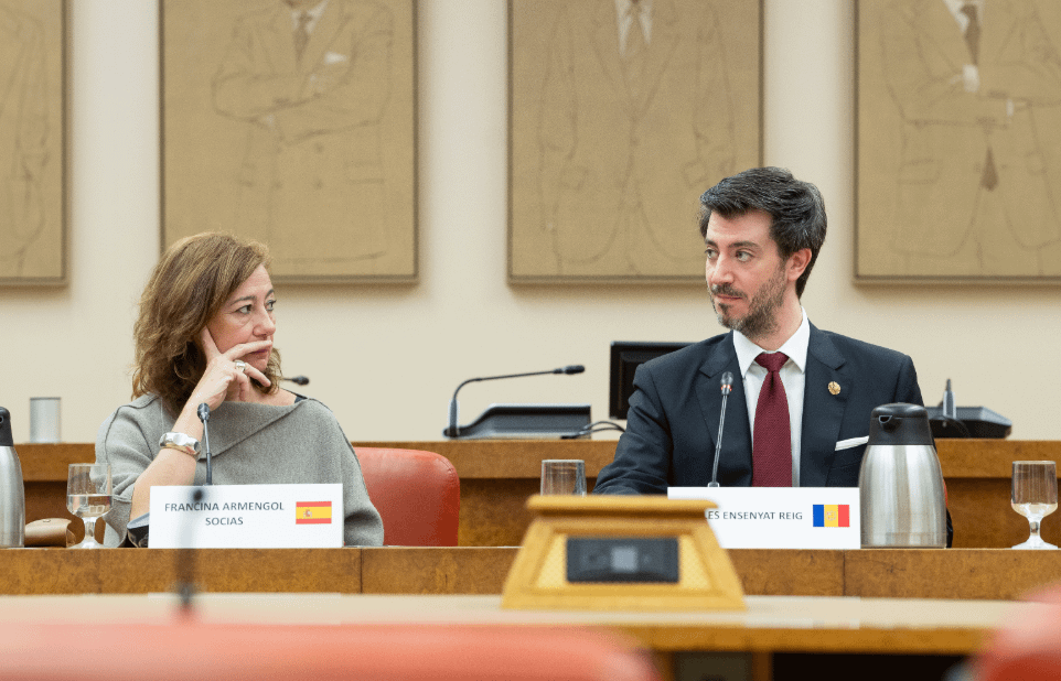 The Council strengthens ties with Spain at a tense moment in relations