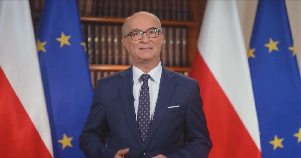 "The president represents, the government rules." The first message of the new marshal