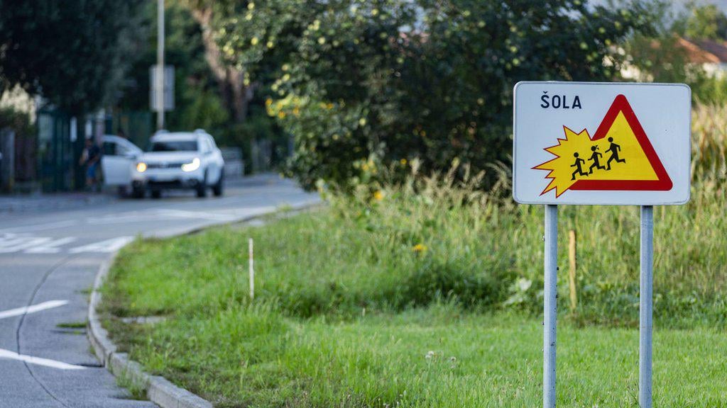 After the holidays, there are fewer Roma children in primary schools in Dolenje than usual