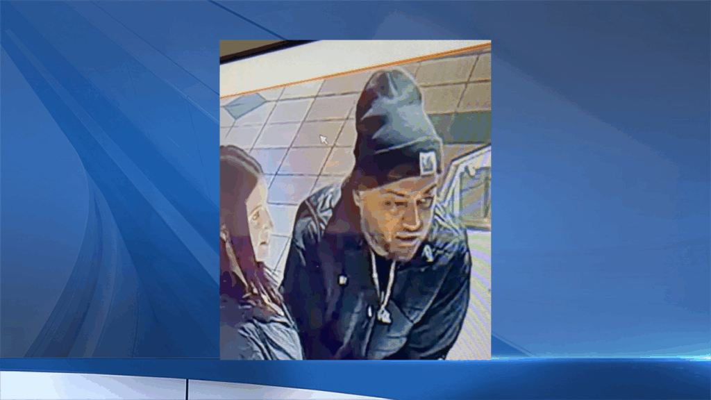 Greece Police looking for suspects they say stole jewelry from store in mall