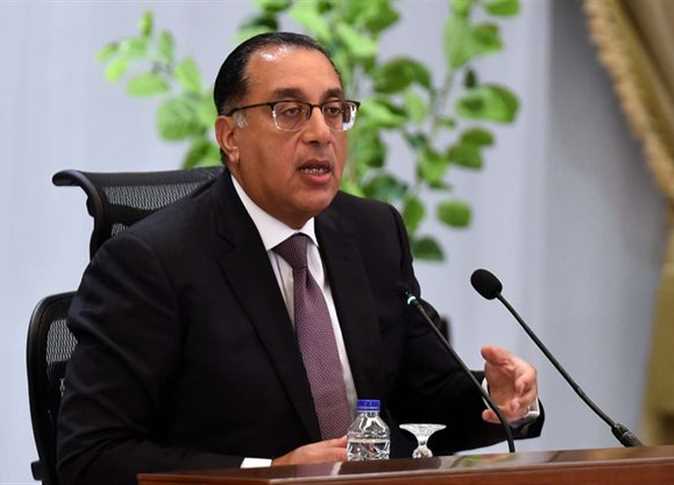 PM stresses gov't commitment to carrying out economic reforms