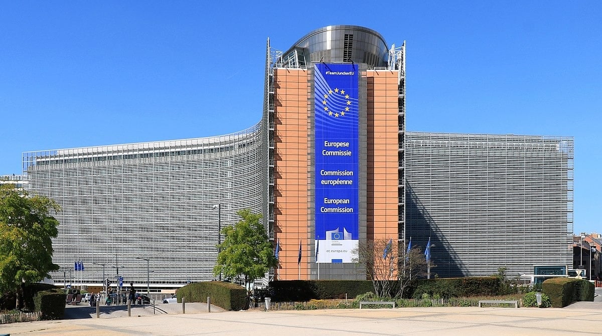 Greece social condition trends reveal rising poverty risks and widening inequalities highlighted in European Commission's report.