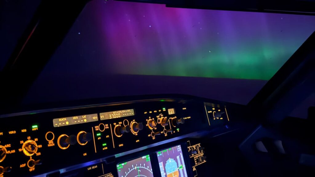 Air New Zealand pilots capture rare Aurora Australia from cockpit during solar storm