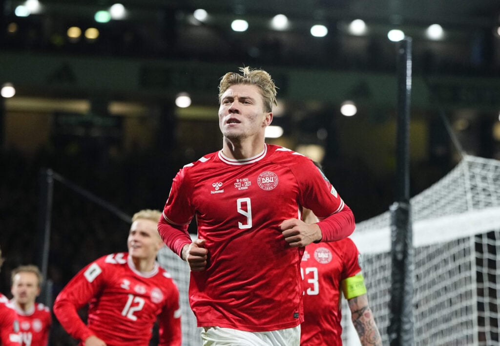 Rasmus Hojlund scoring against Scotland