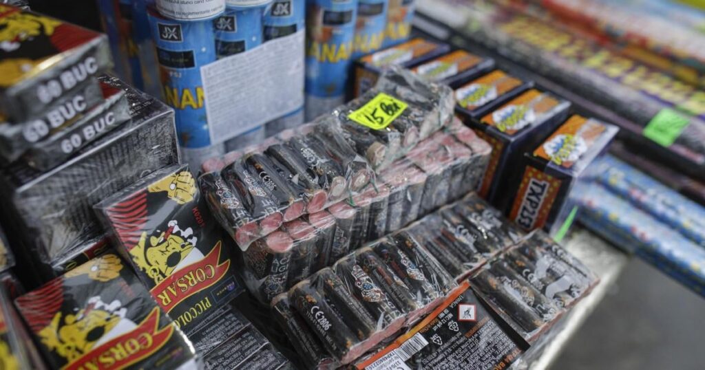 People who use firecrackers risk fines of up to 7,500 lei and even imprisonment. Who are exempt from sanctions?