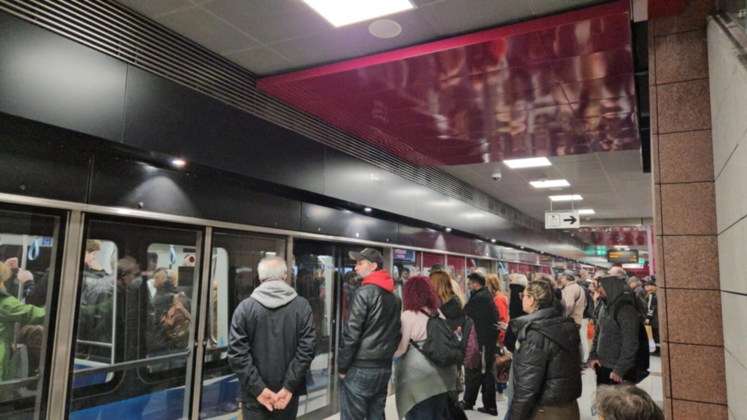 Thessaloniki Metro: In 24-hour pilot operation on a Saturday during the Christmas holidays