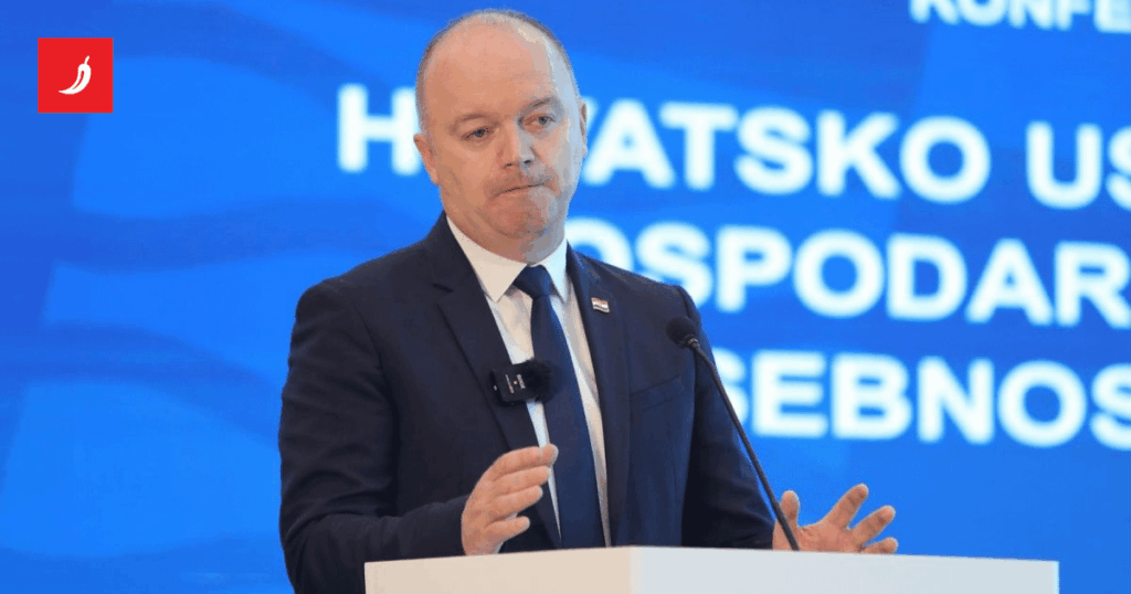 Minister: 656 more children were born than last year in the same period, that's 33 first graders