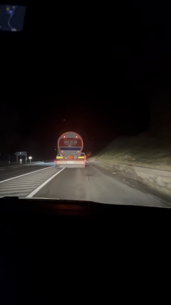 Cut off truck