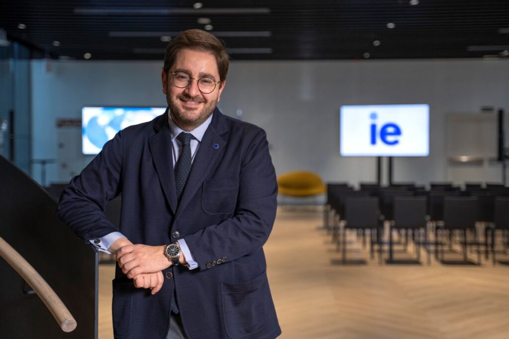 Spain and Japan Seek a New Strategic Balance Manuel Muñiz (2)