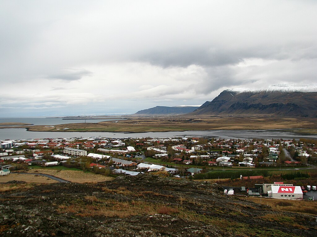 Veitur to augment geothermal heating capacity in Iceland with low-temperature drilling at Reykir Veitur to augment geothermal heating capacity in Iceland with low-temperature drilling at Reykir