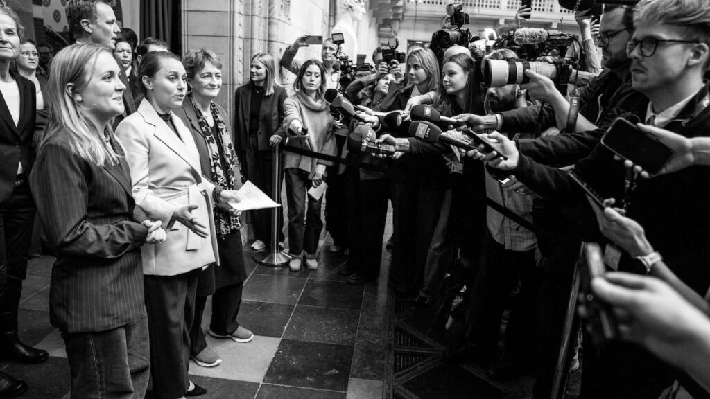 Centuries of social democratic power crumbled overnight: it happened behind closed doors
