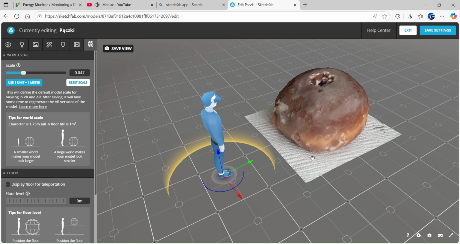 I have made a 3D capture of a Pączek by doing photogrammetry with an iPhone, even though there's a small error at the back due to lighting :) but in VR you can walk around a massive Pączek on SketchFab.