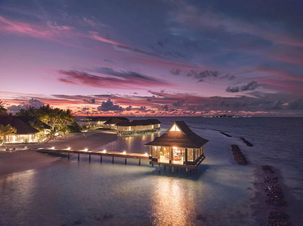 Nova Maldives – overwater villas and lagoon