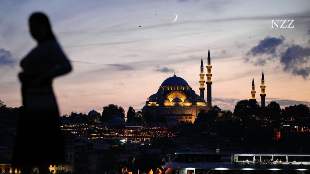 A foundation close to Erdogan is acquiring one property after another in Switzerland and is planning a multi-million-chf new building in Zurich. This is revealed in internal documents. During the investigation, the foundation suddenly changes its name and statutes.