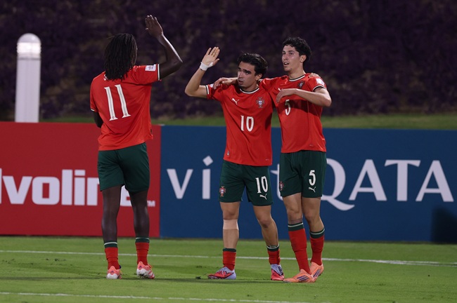 Portugal sweep past Switzerland 2-0 in the 2025 U17 World Cup quarter-finals