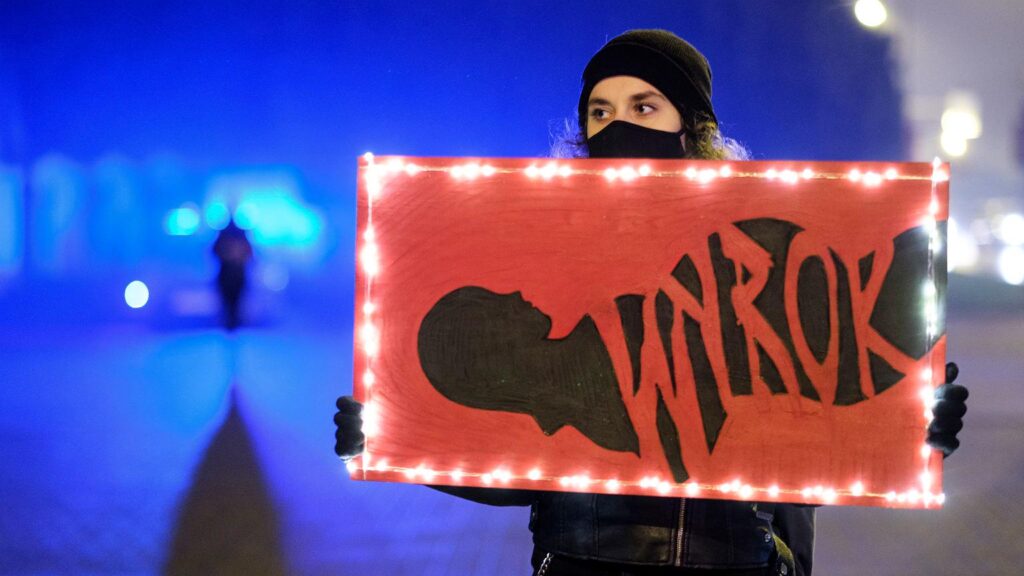 The European Court of Human Rights ruled in the case of Poland. "Violation of Article 8" [Zaostrzenie prawa do aborcji narusza Prawo do poszanowania życia prywatnego i rodzinnego]