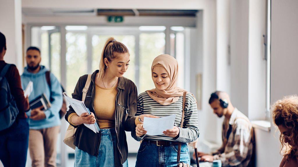 Headscarf ban in Austrian schools: freedom of expression or symbol of oppression?