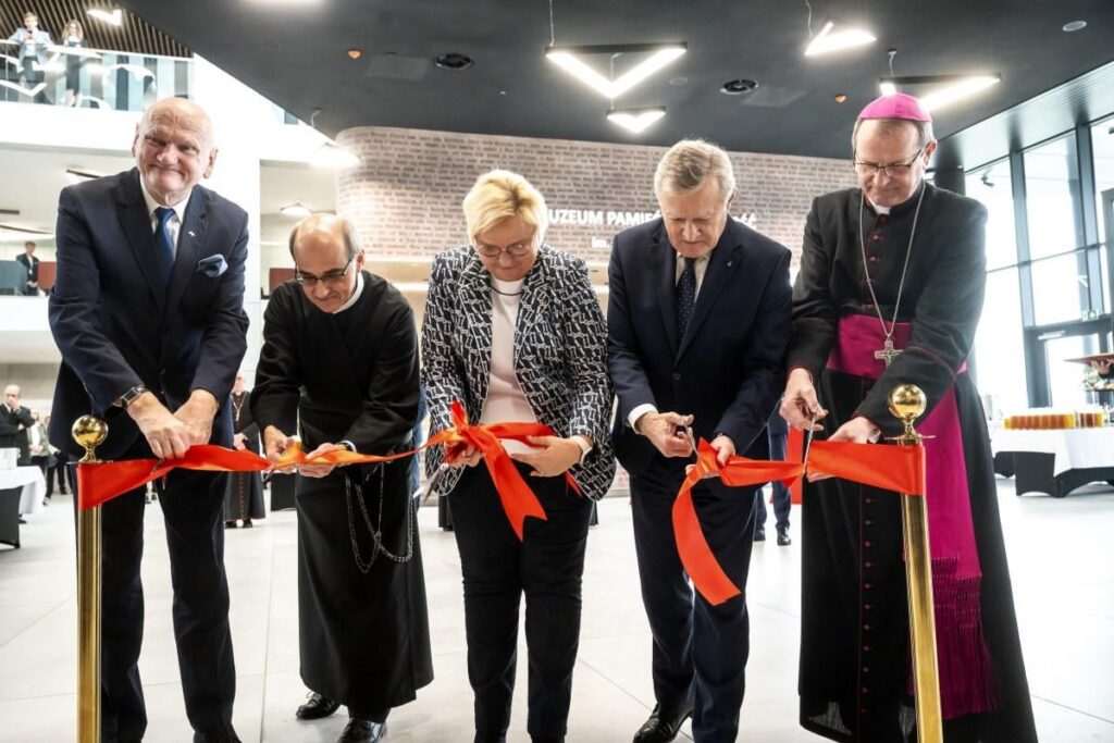 The ministry is demanding the return of PLN 210 million in subsidies for the Memory and Identity museum from Rydzyk's father's foundation.