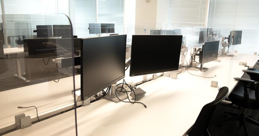 Only two employees, and over 140,000 euros a year for salaries