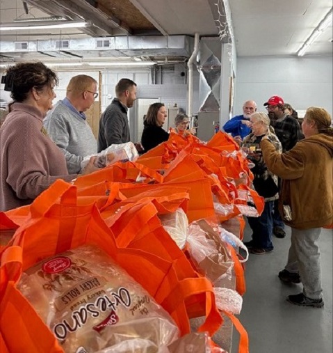 Area Officials, Businesses to Host Turkey Giveaway This Week – WLDS