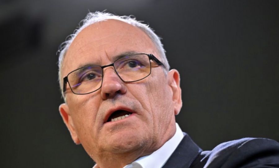 Ken Henry backs historic overhaul of Australia's environment laws -