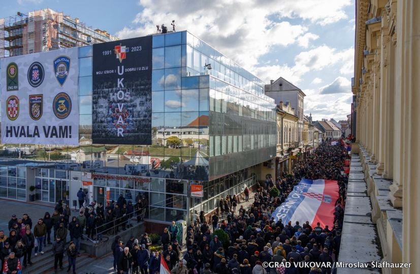 Biggest remembrance procession in Vukovar yet as 15,000 march