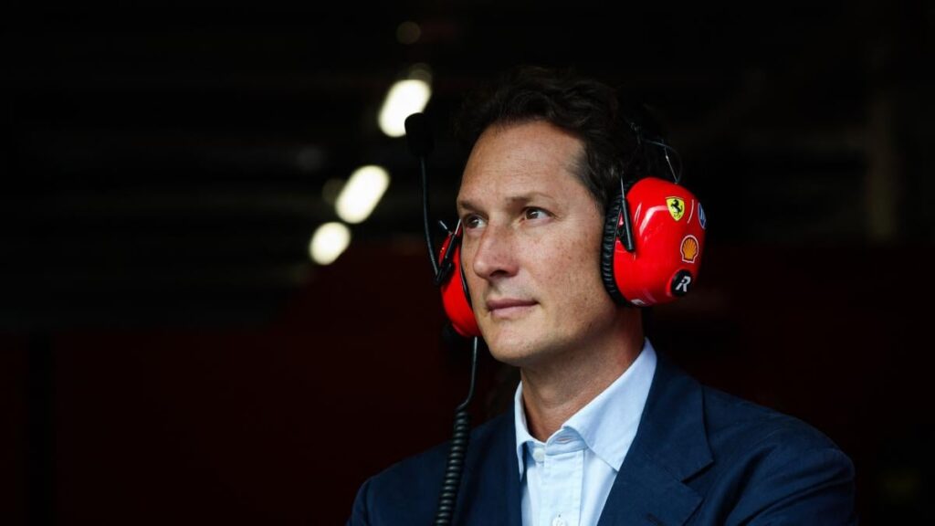 Ferrari, Elkann harsh on the drivers: "Let them drive better and talk less"