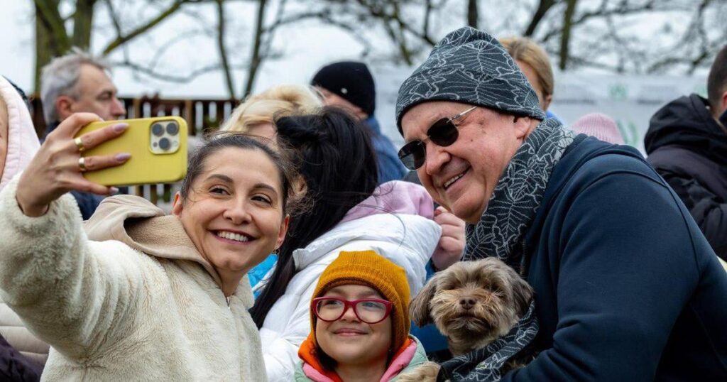 What wealth does the new Prime Minister of the Republic of Moldova declare: bank accounts, expensive real estate and international companies