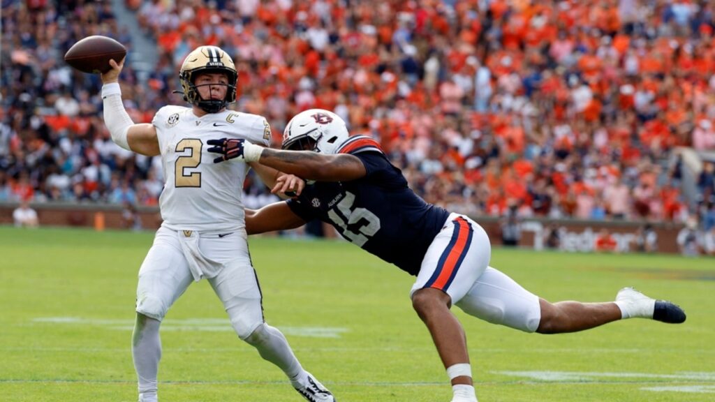 Man vs. machine: Our picks compared to an EA Sports simulation of Auburn vs. Vanderbilt
