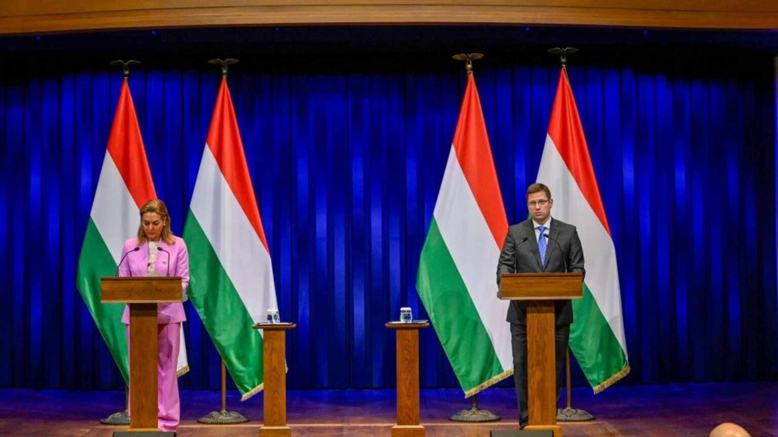 About Hungary – Minister Gulyás: The government will bail out the capital in financial distress About Hungary - Minister Gulyás: The government will bail out the capital in financial distress