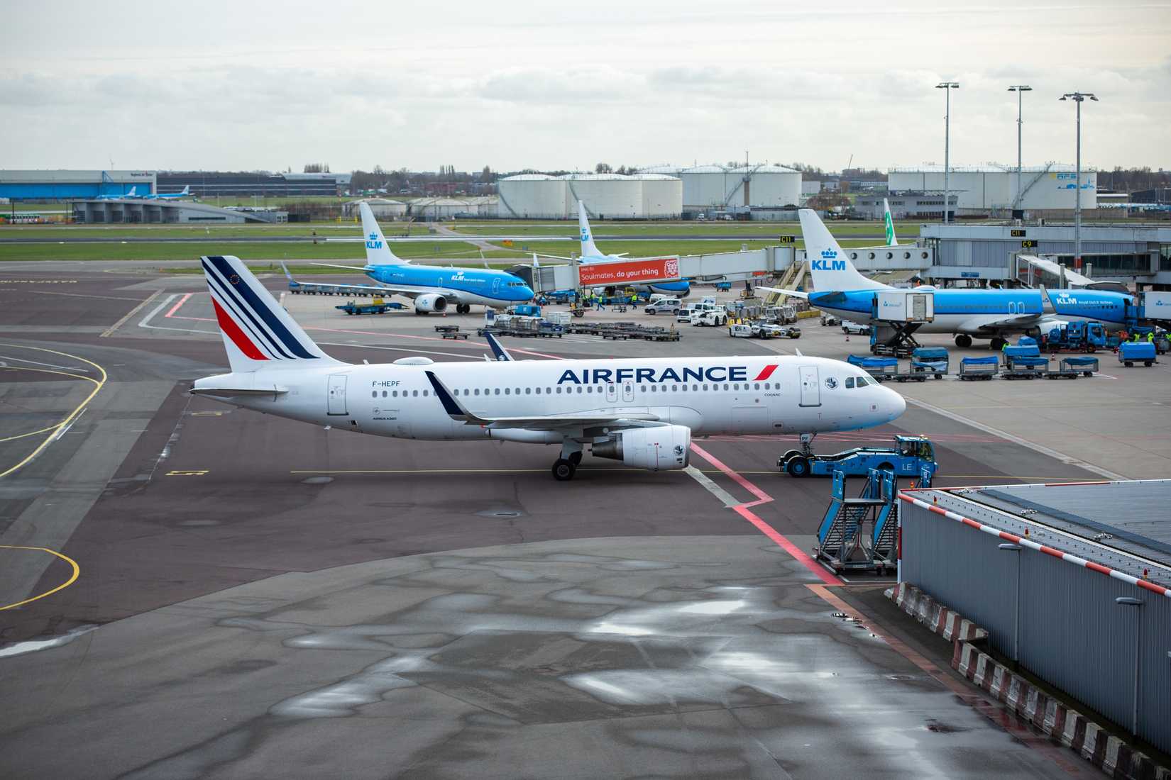 Air France Airbus A320 At The Gate
