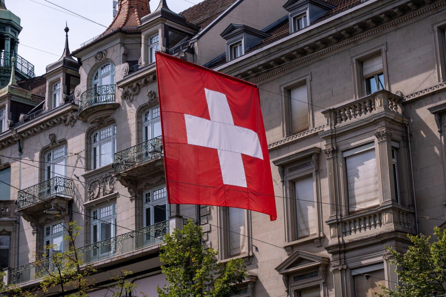 Referendum in Switzerland on mandatory political term and climate tax on the richest