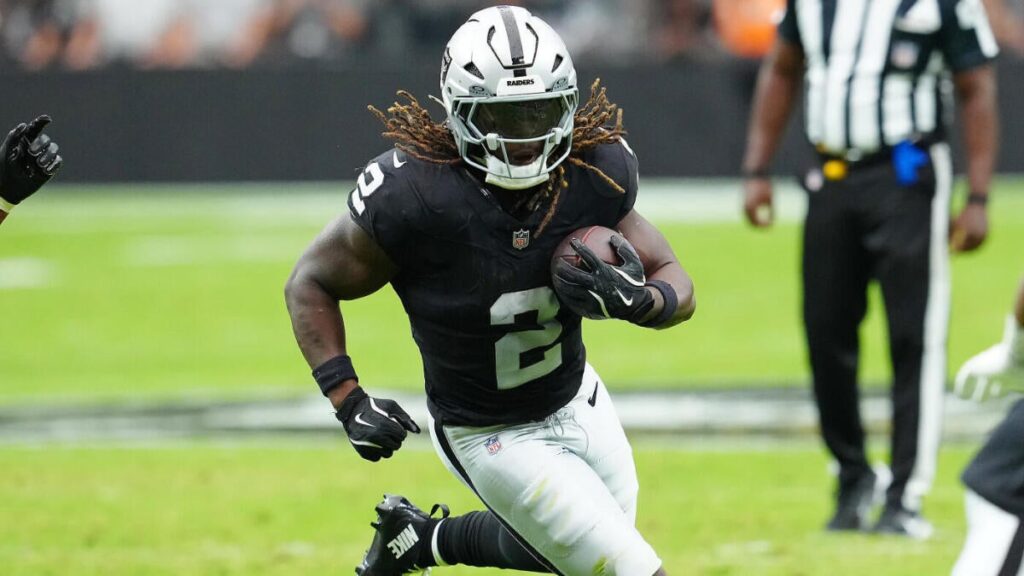 'Monday Night Football' prediction, odds: Cowboys vs. Raiders picks from expert on 8-2 roll